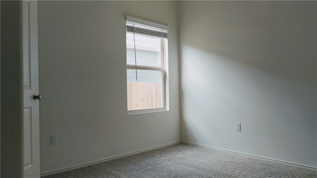 7400 Tonka Ln - Photo 6