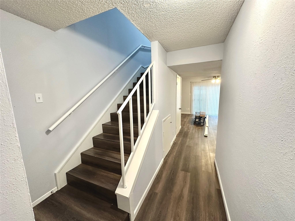 3822 Southway Dr - Photo 1