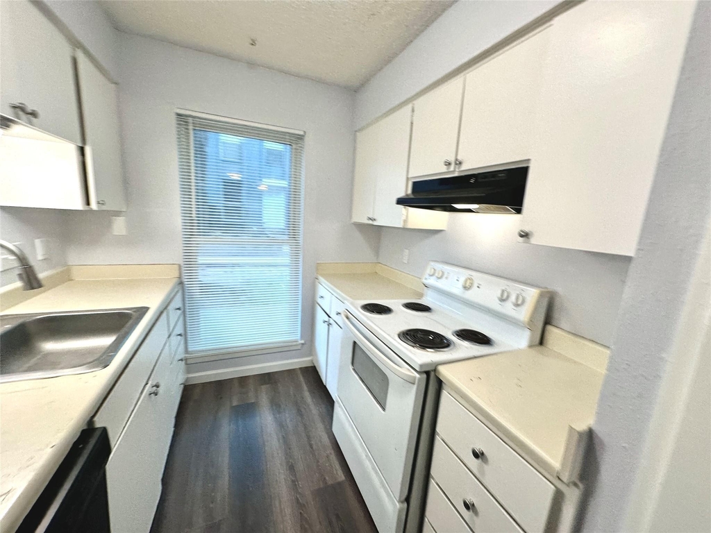3822 Southway Dr - Photo 8