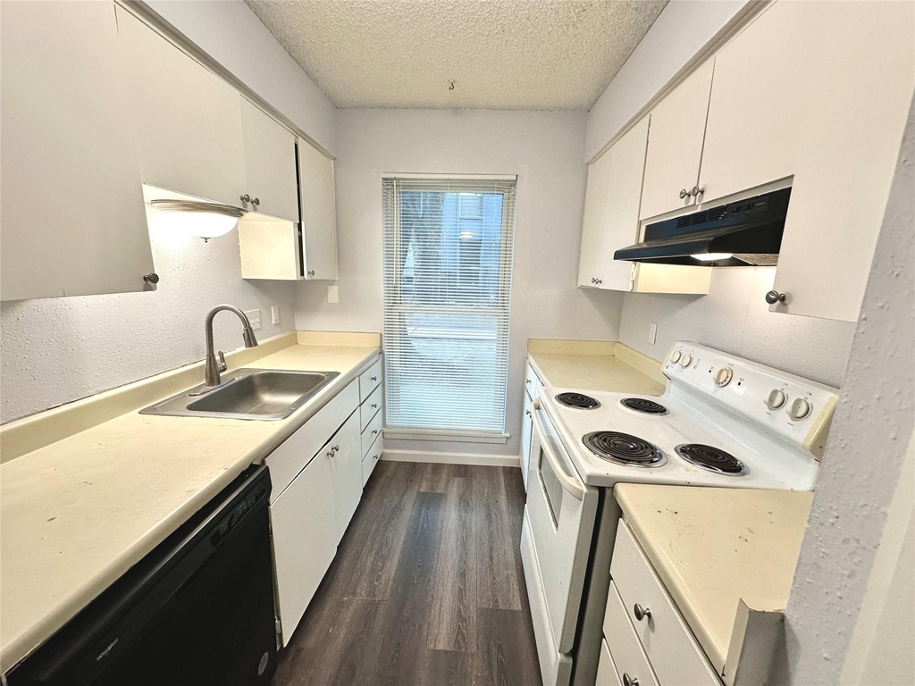 3822 Southway Dr - Photo 9