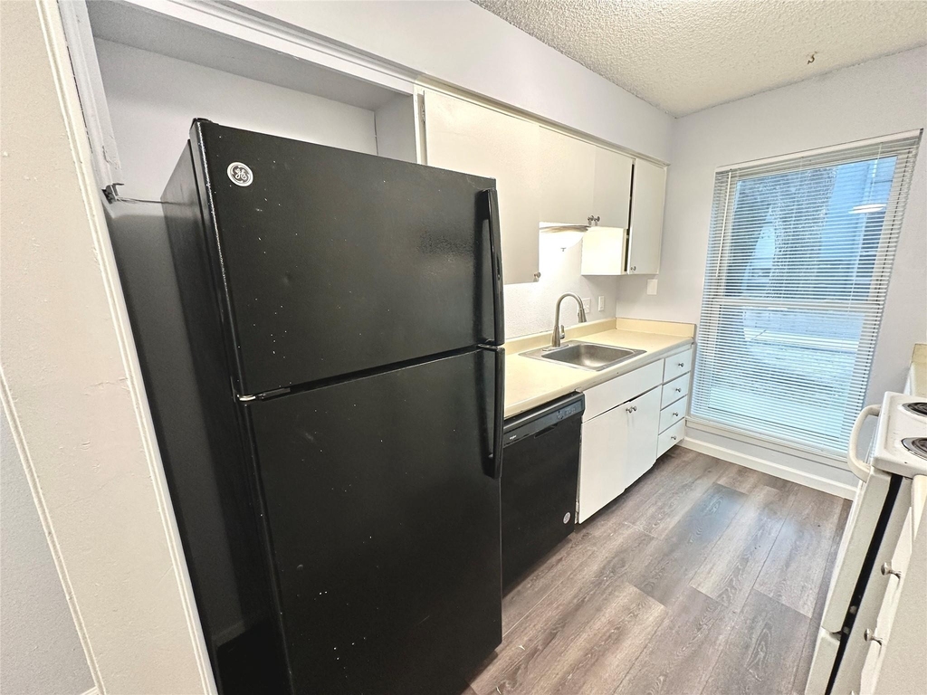 3822 Southway Dr - Photo 6