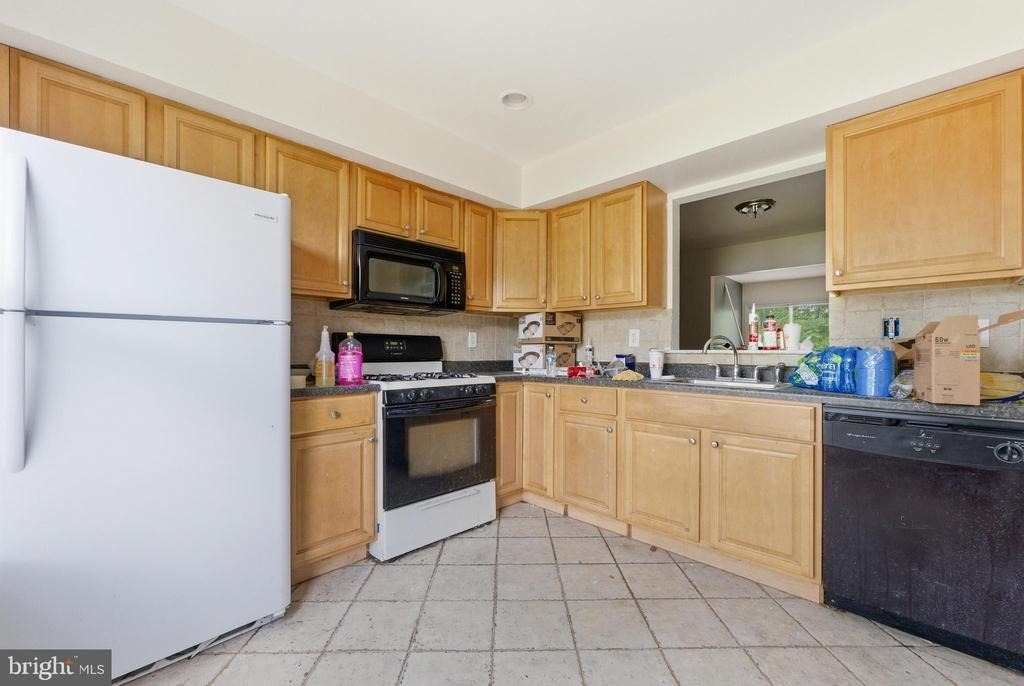 27 Villanova Court - Photo 2