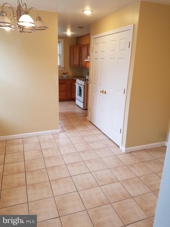 420 Ash Street - Photo 2