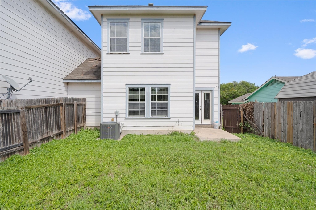 7502 Lazy Creek Dr - Photo 26