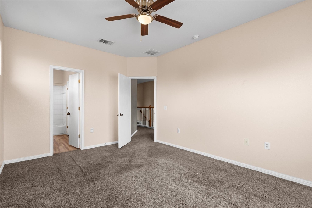 7502 Lazy Creek Dr - Photo 14