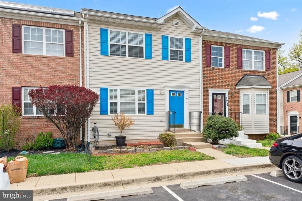 4935 Wall Flower Way - Photo 2