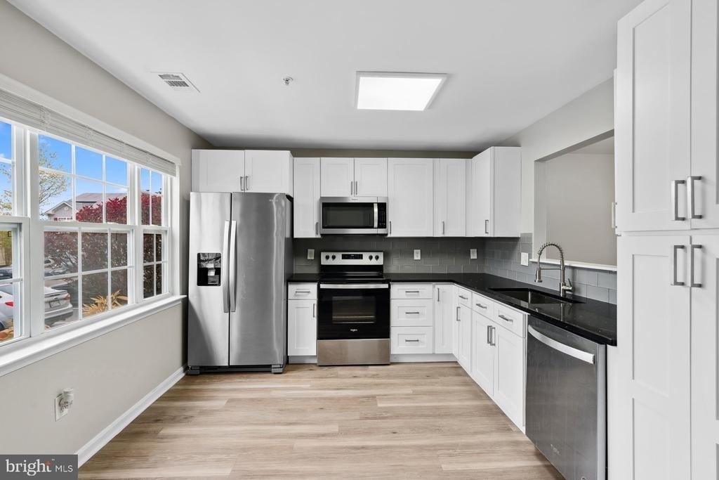 4935 Wall Flower Way - Photo 4