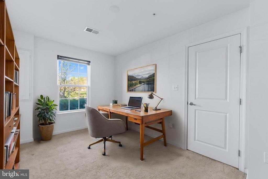 5365 S Center Drive - Photo 3