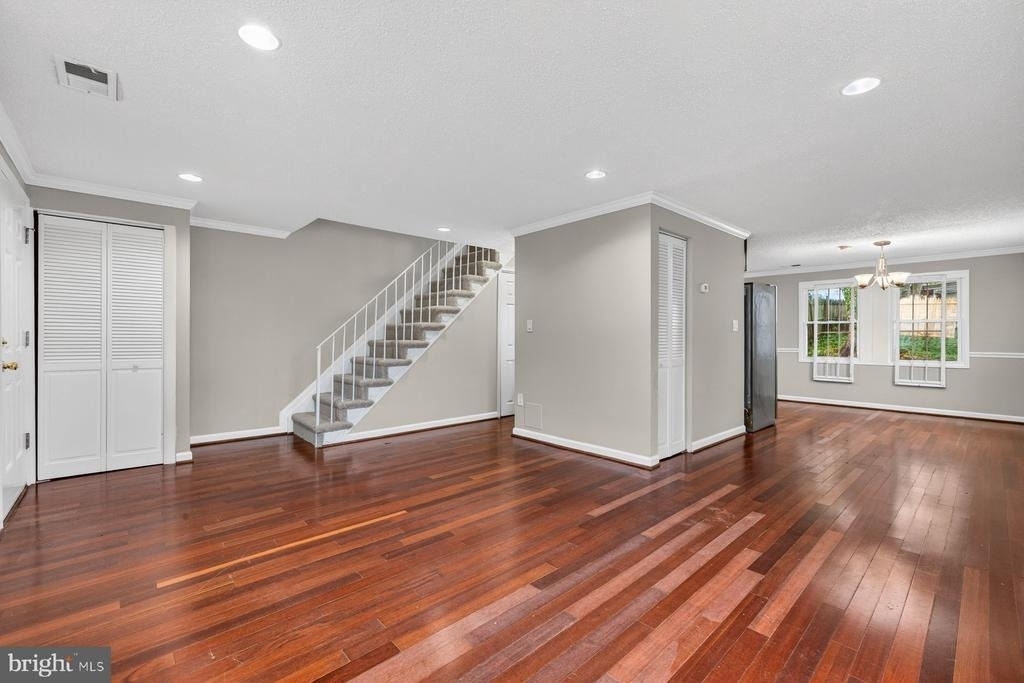 7711 Burnside Road - Photo 9