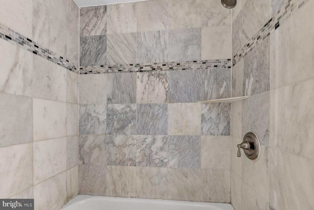 7711 Burnside Road - Photo 21