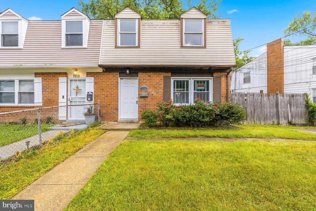 7711 Burnside Road - Photo 2
