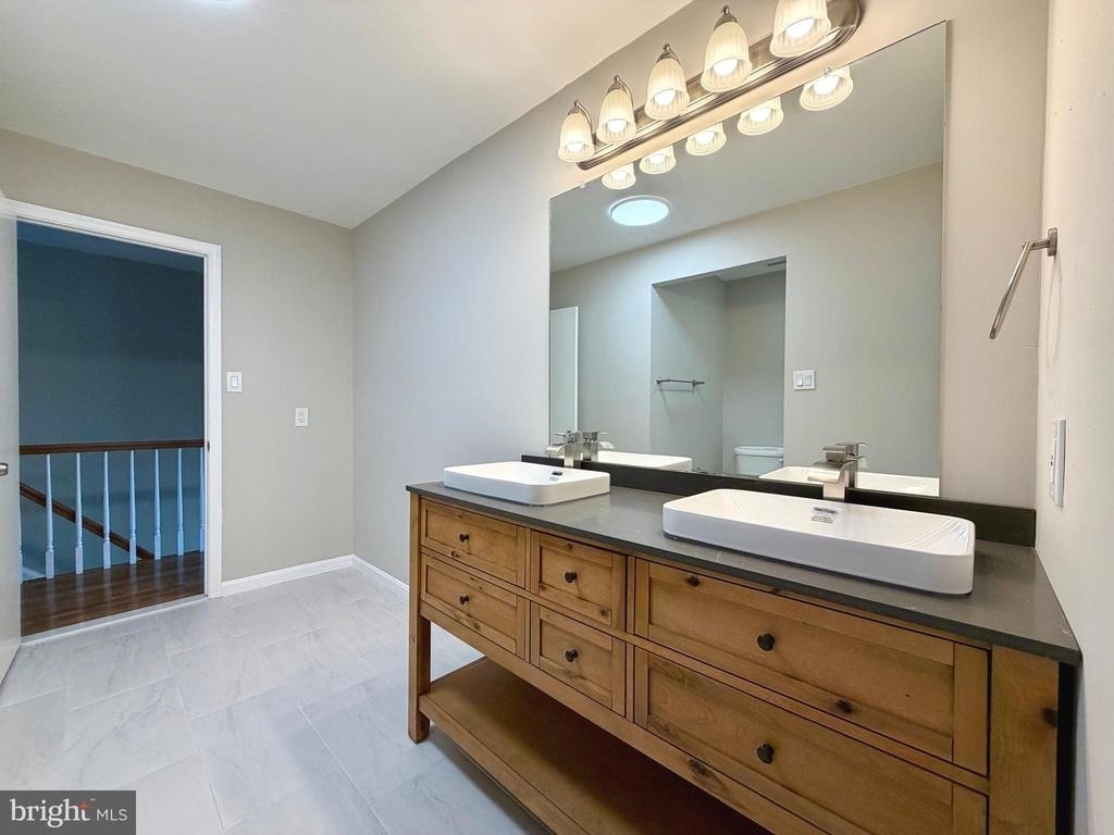 9106 Jones Mill Road - Photo 12