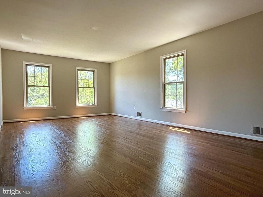 9106 Jones Mill Road - Photo 11