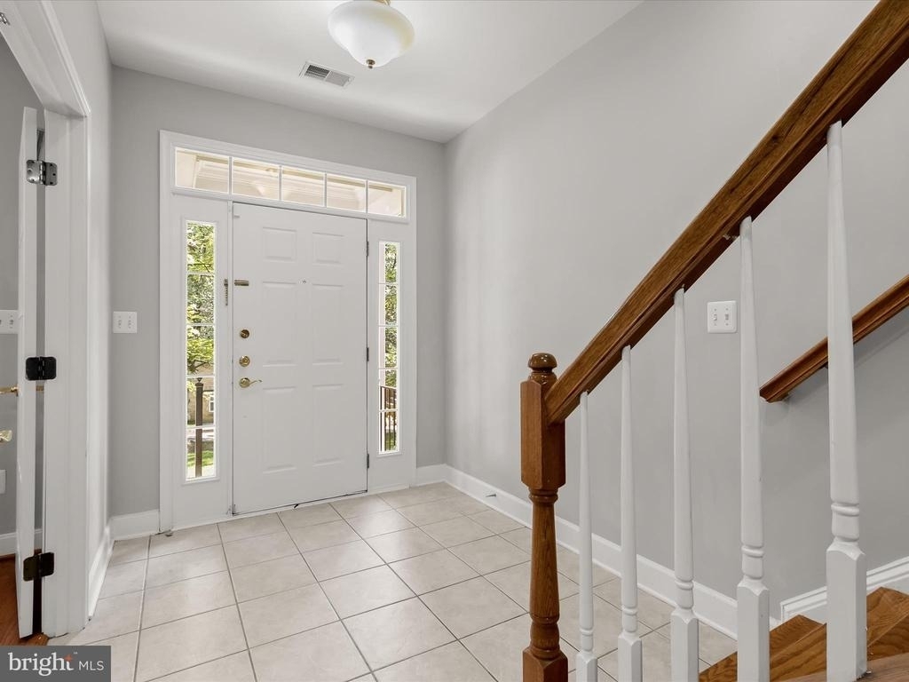 563 Pelican Avenue - Photo 7