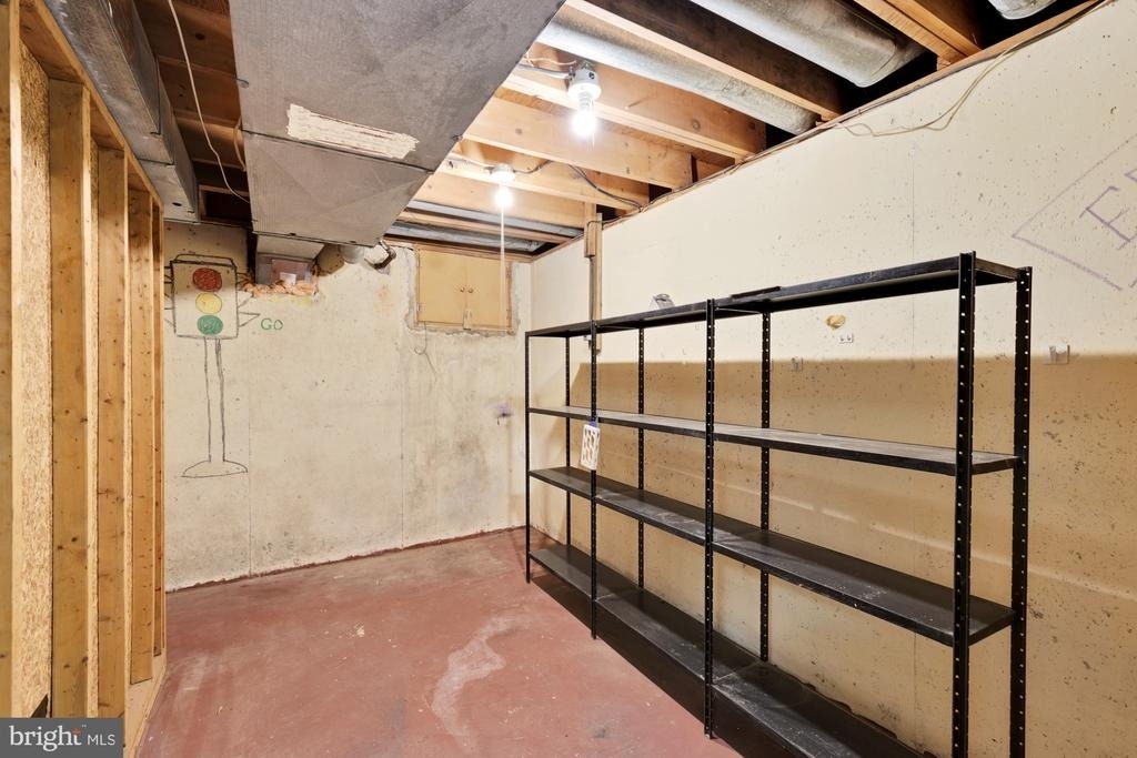 8416 Fox Run - Photo 50