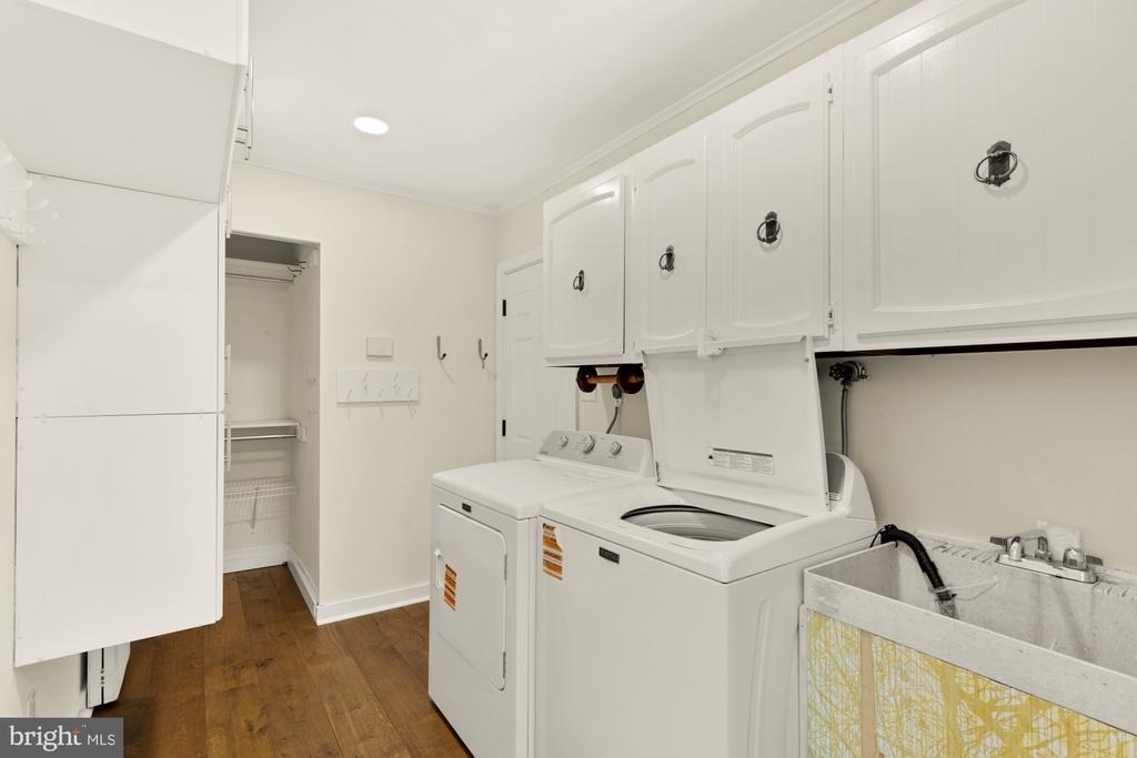 8416 Fox Run - Photo 29