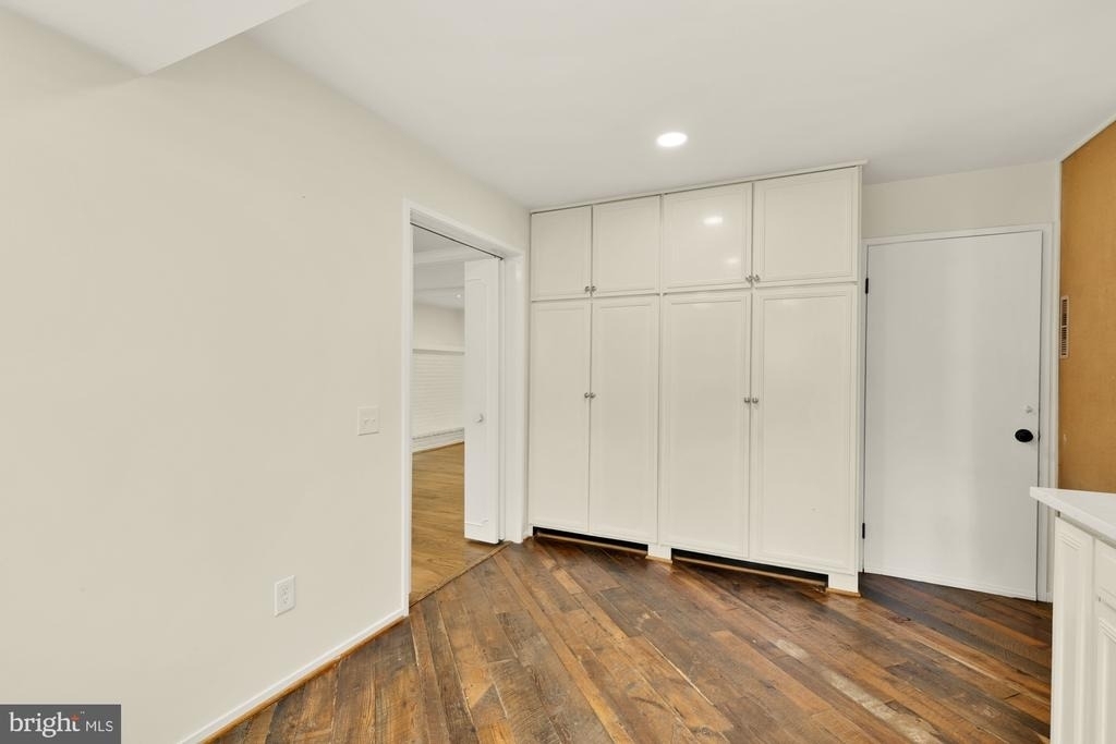 8416 Fox Run - Photo 23
