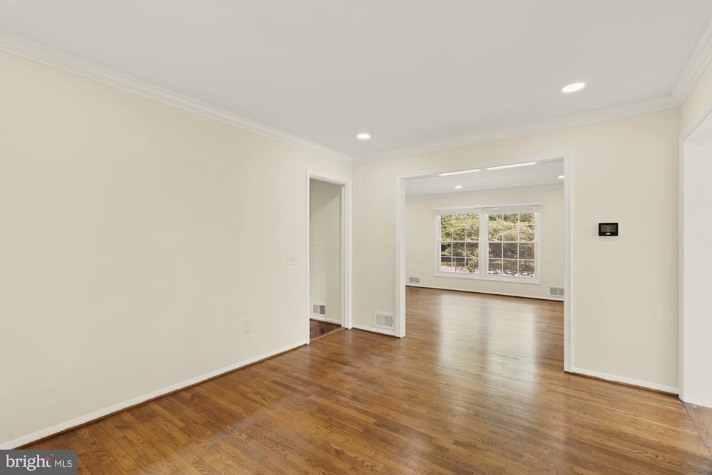 8416 Fox Run - Photo 11