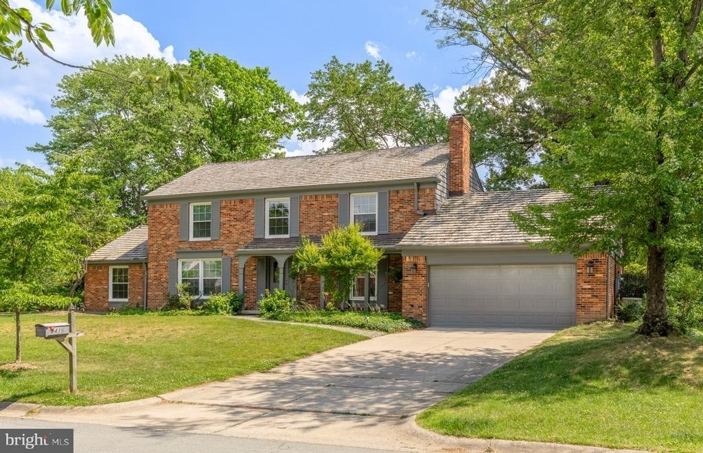 8416 Fox Run - Photo 0