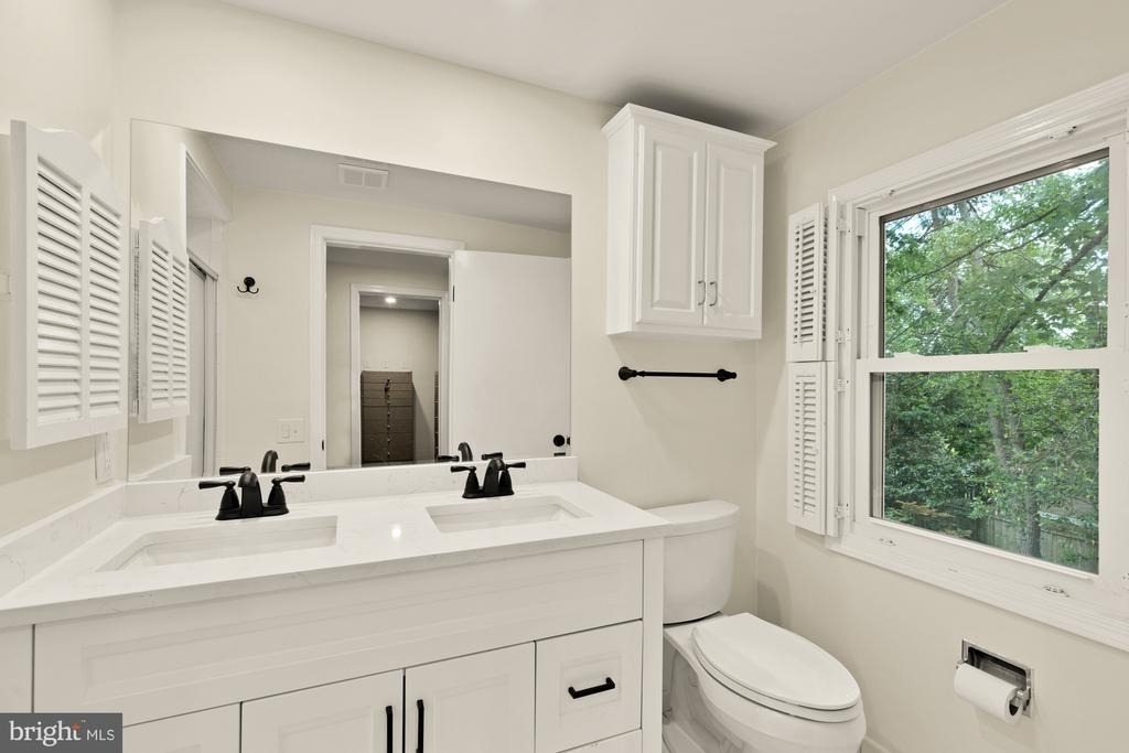 8416 Fox Run - Photo 43