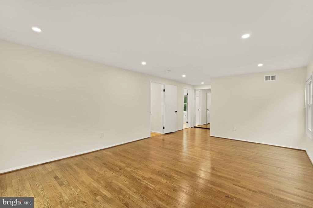 8416 Fox Run - Photo 40