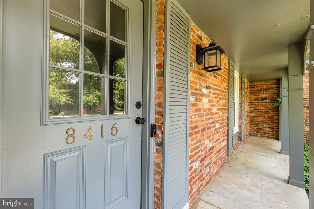 8416 Fox Run - Photo 4