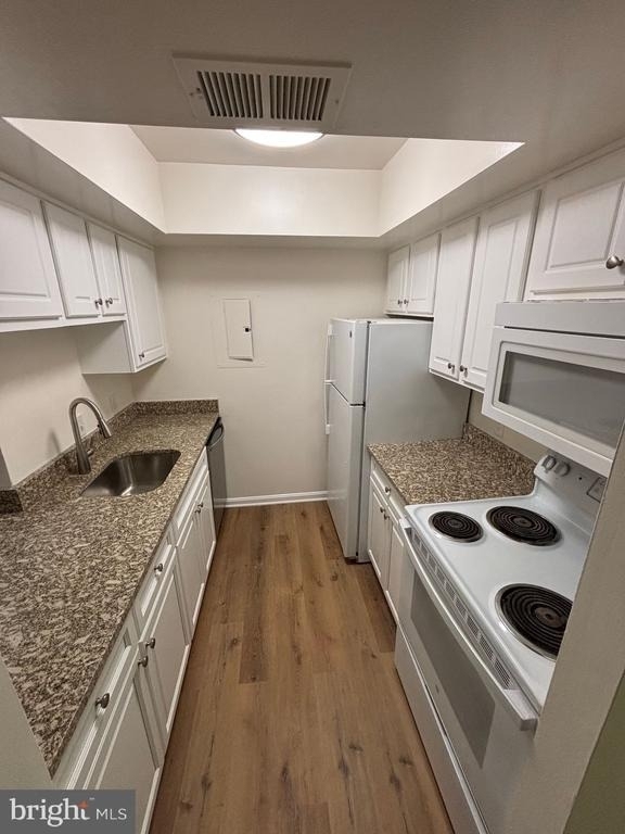 18318 Streamside Drive - Photo 1
