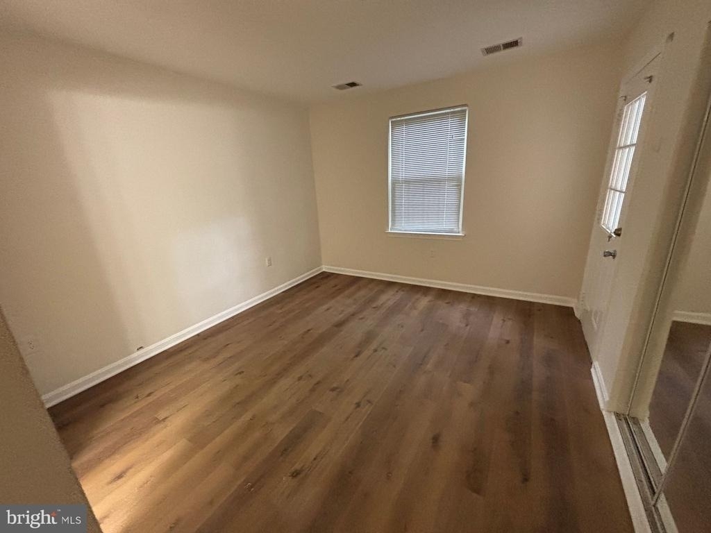 18318 Streamside Drive - Photo 7