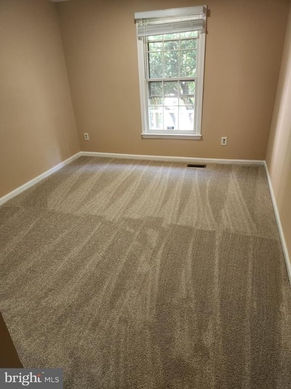 17027 Catalpa Court - Photo 9