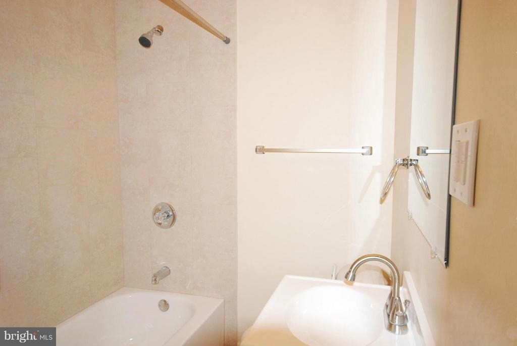 7 Hyacinth Court - Photo 8