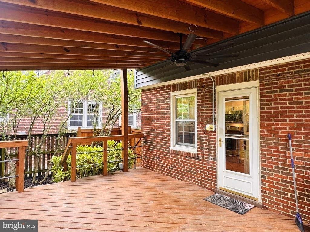 110 W 14th Street - Photo 14