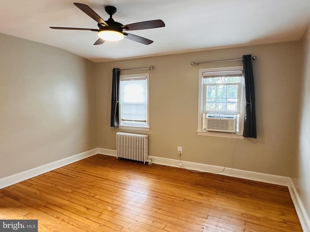 110 W 14th Street - Photo 3