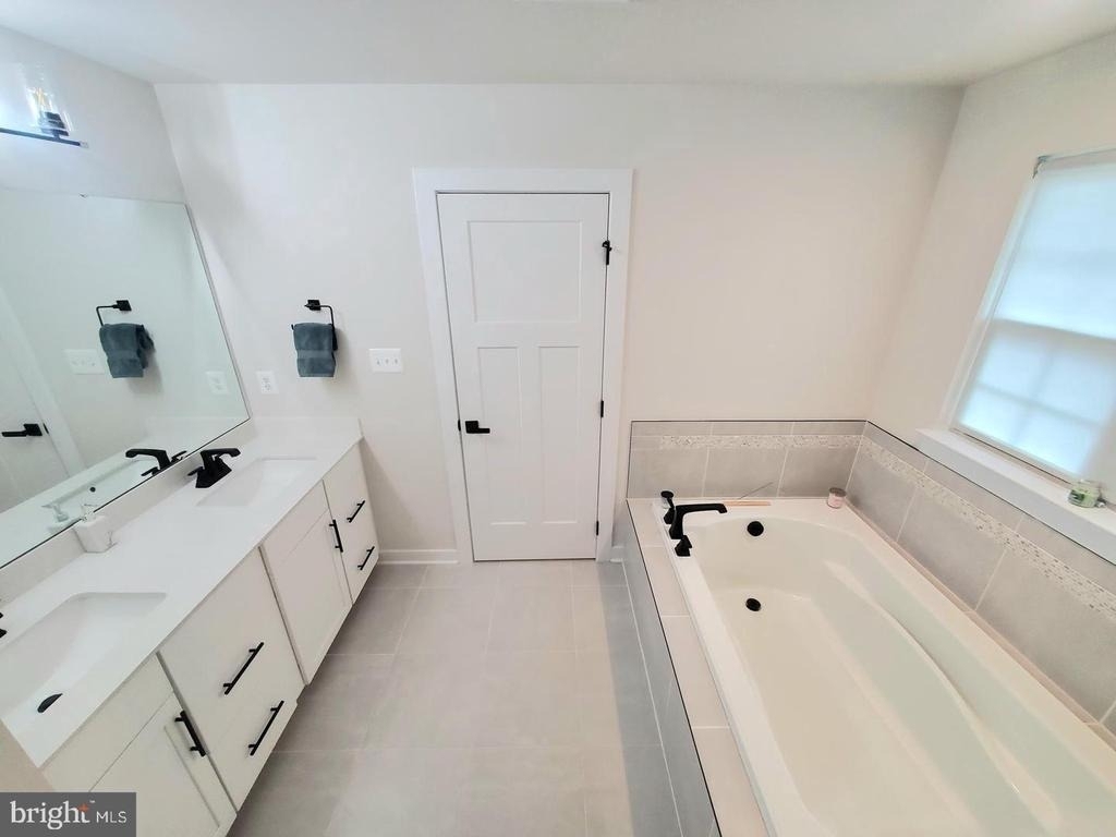 6979 Mandalong Way - Photo 44