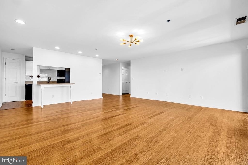 304 Academy Street - Photo 5