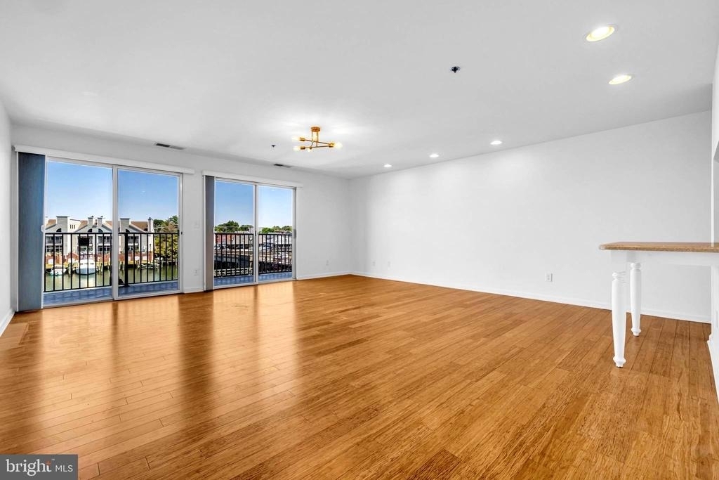 304 Academy Street - Photo 4
