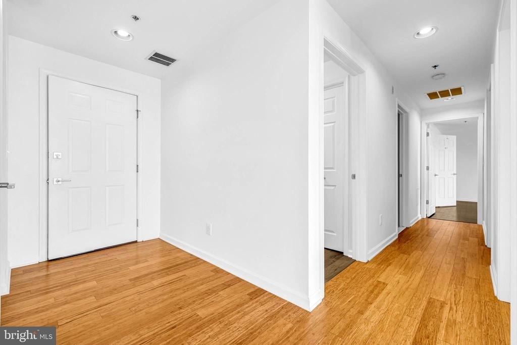 304 Academy Street - Photo 3