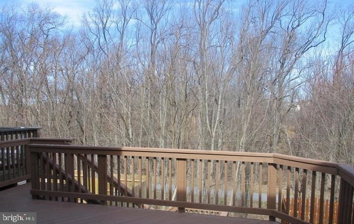 1627 Trestle Street - Photo 2