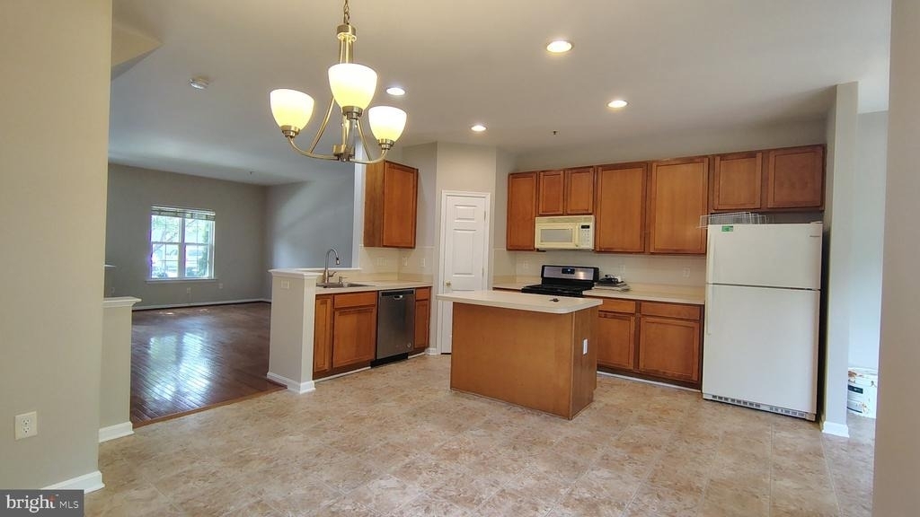 1627 Trestle Street - Photo 10