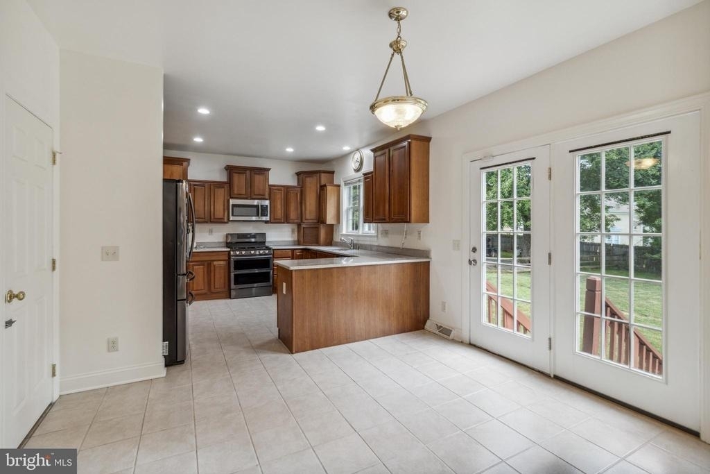 9818 Lyons Mill Road - Photo 7