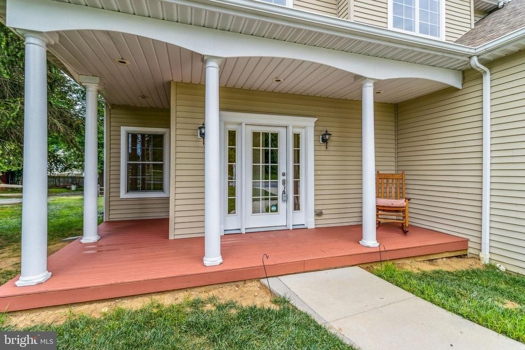 9818 Lyons Mill Road - Photo 3