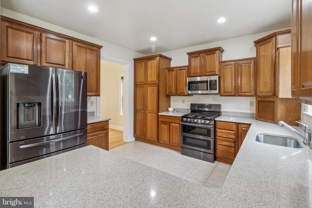9818 Lyons Mill Road - Photo 9