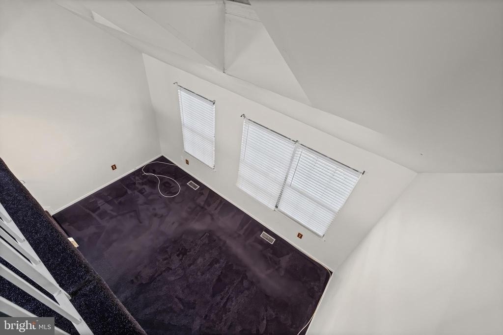 6957 Rockfield Road - Photo 12
