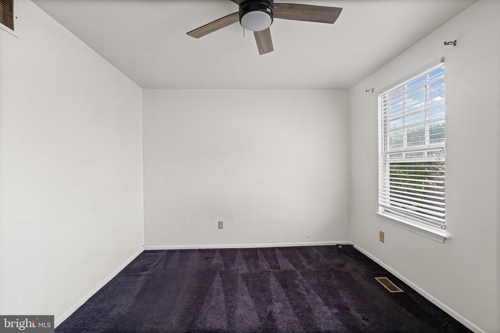 6957 Rockfield Road - Photo 8
