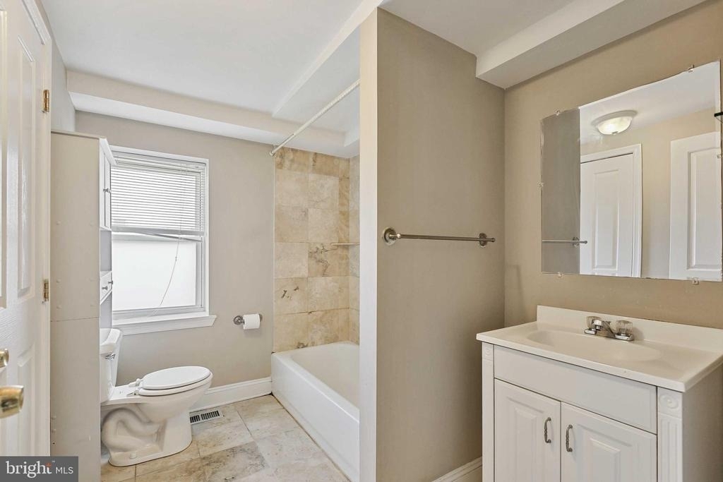249 S Chester Street - Photo 8