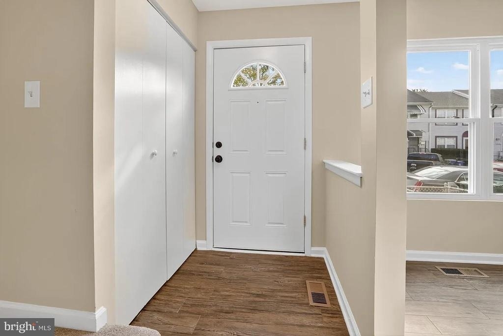 814 Showell Court - Photo 1