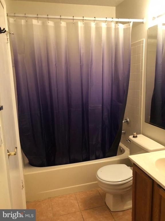 527 Greenblades Court - Photo 12
