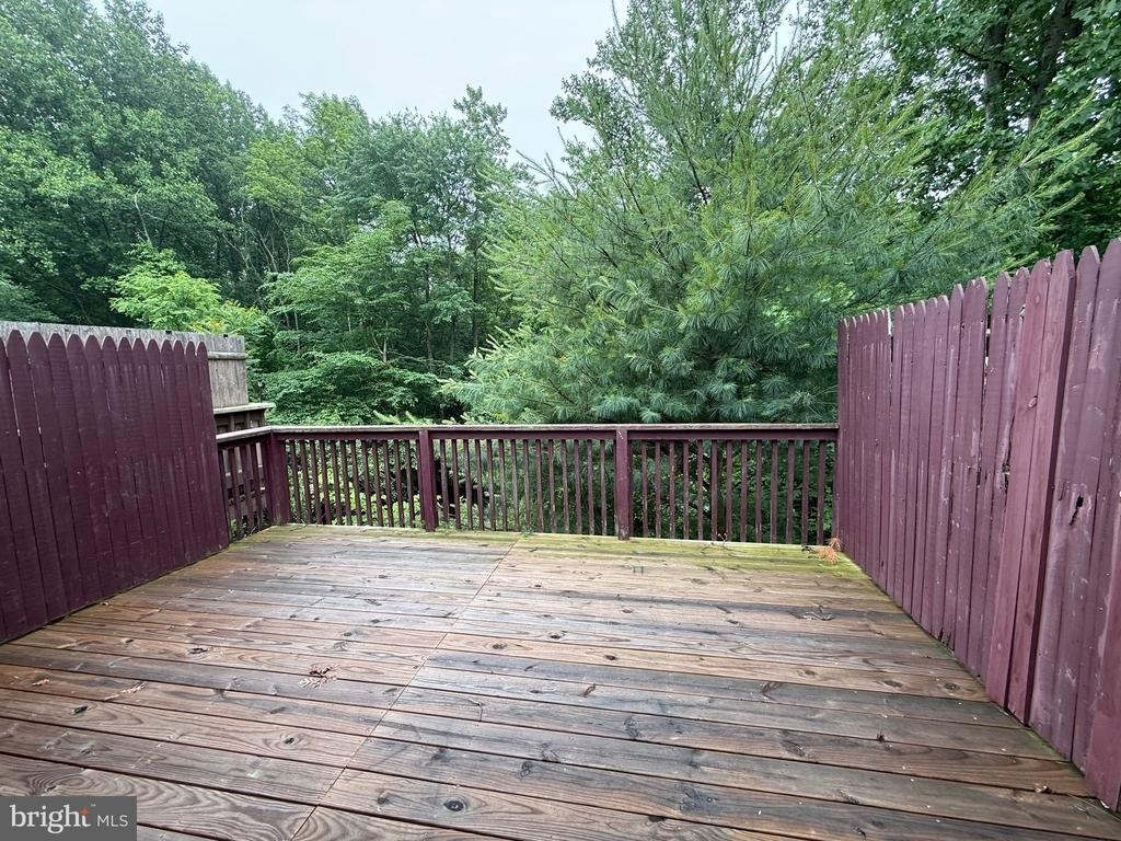527 Greenblades Court - Photo 18