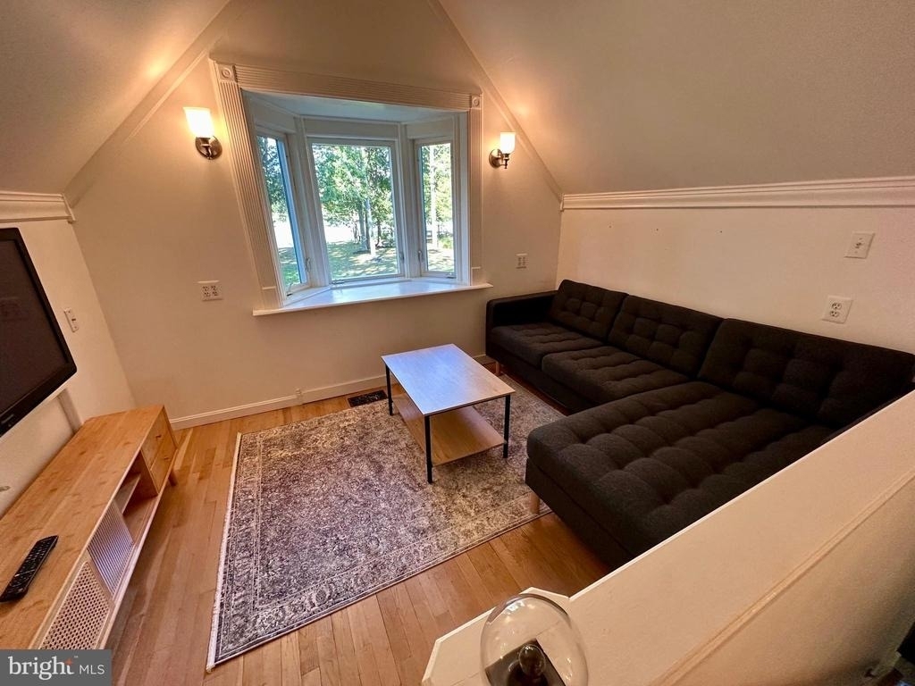 1012 S Creek View Ct. - Photo 6