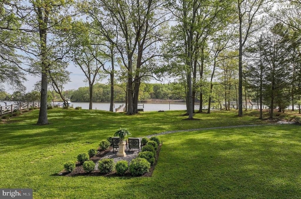 1012 S Creek View Ct. - Photo 1