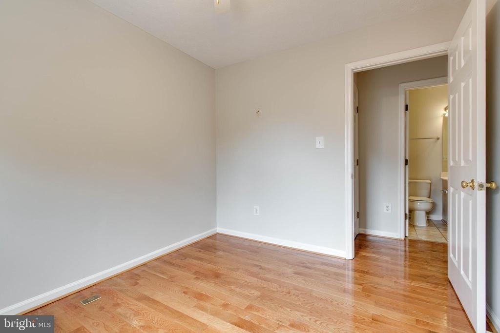8125 Gray Stone Lane - Photo 32